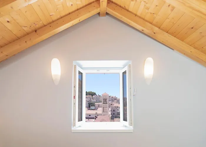 Zani-lux Hvar Villa *